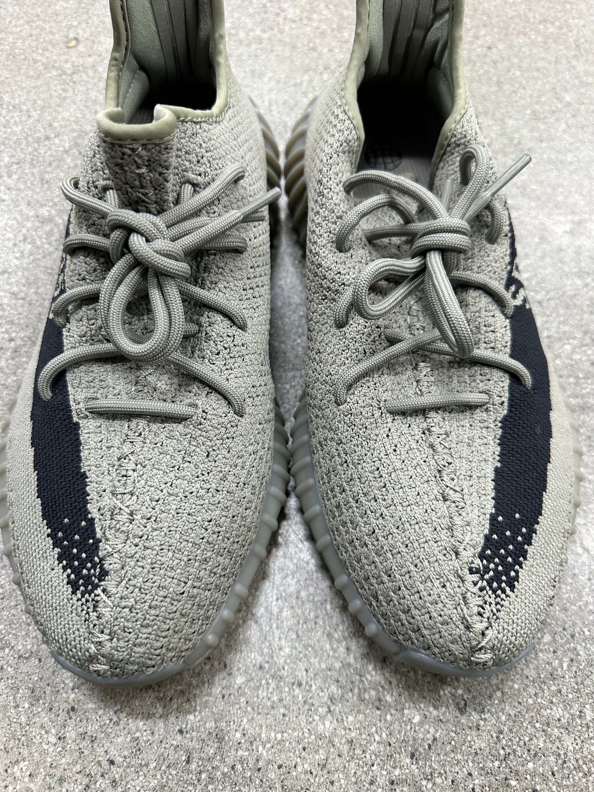 YEEZY BOOST 350 V2 GRANITE - SIZE 10 (WORN)