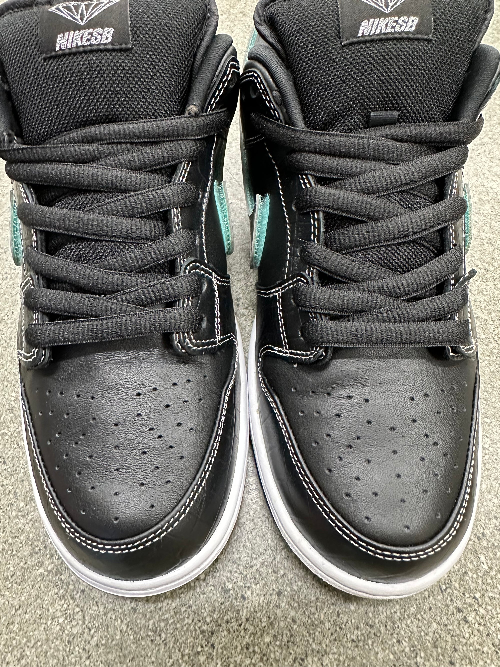 SB DUNK LOW PRO OG DIAMOND SUPPLY BLACK - SIZE 10 (WORN)