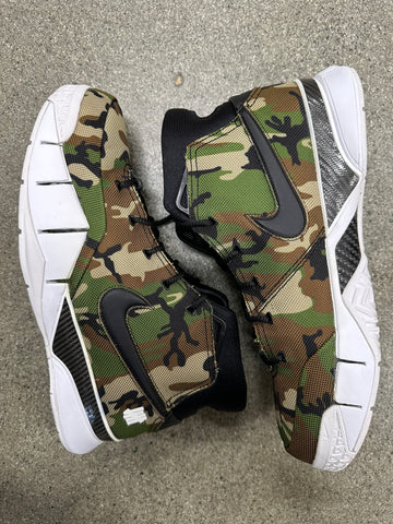 KOBE 1 UNDEFEATED CAMO - SIZE 11 (WORN)