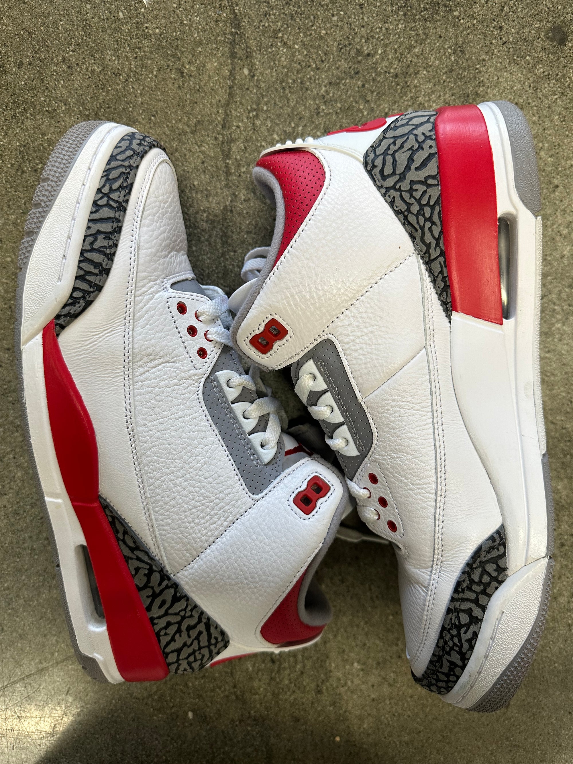 AIR JORDAN 3 FIRE RED - SIZE 10 (WORN)