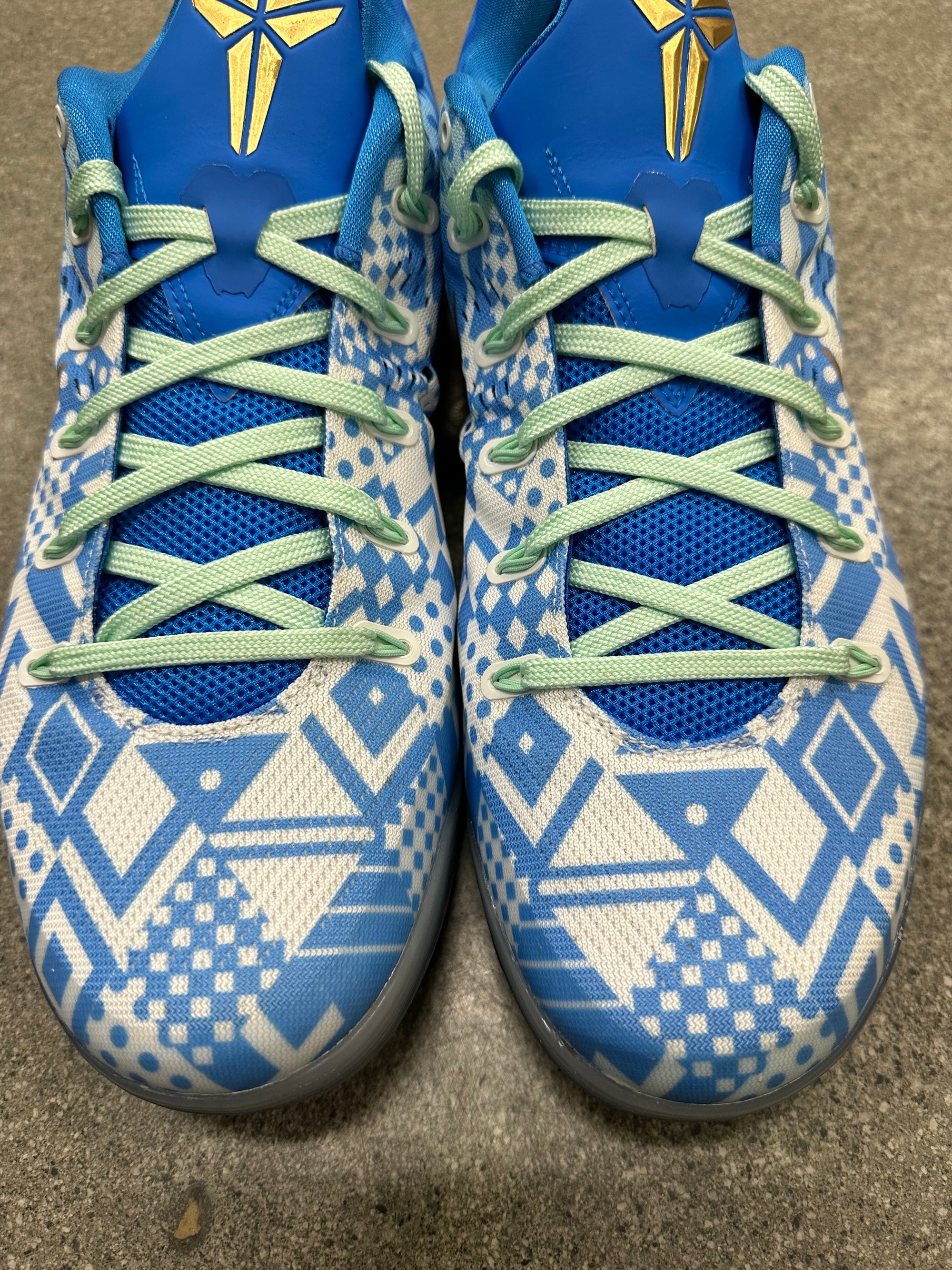 KOBE IX LOW HYPER COBALT - SIZE 13 (WORN)