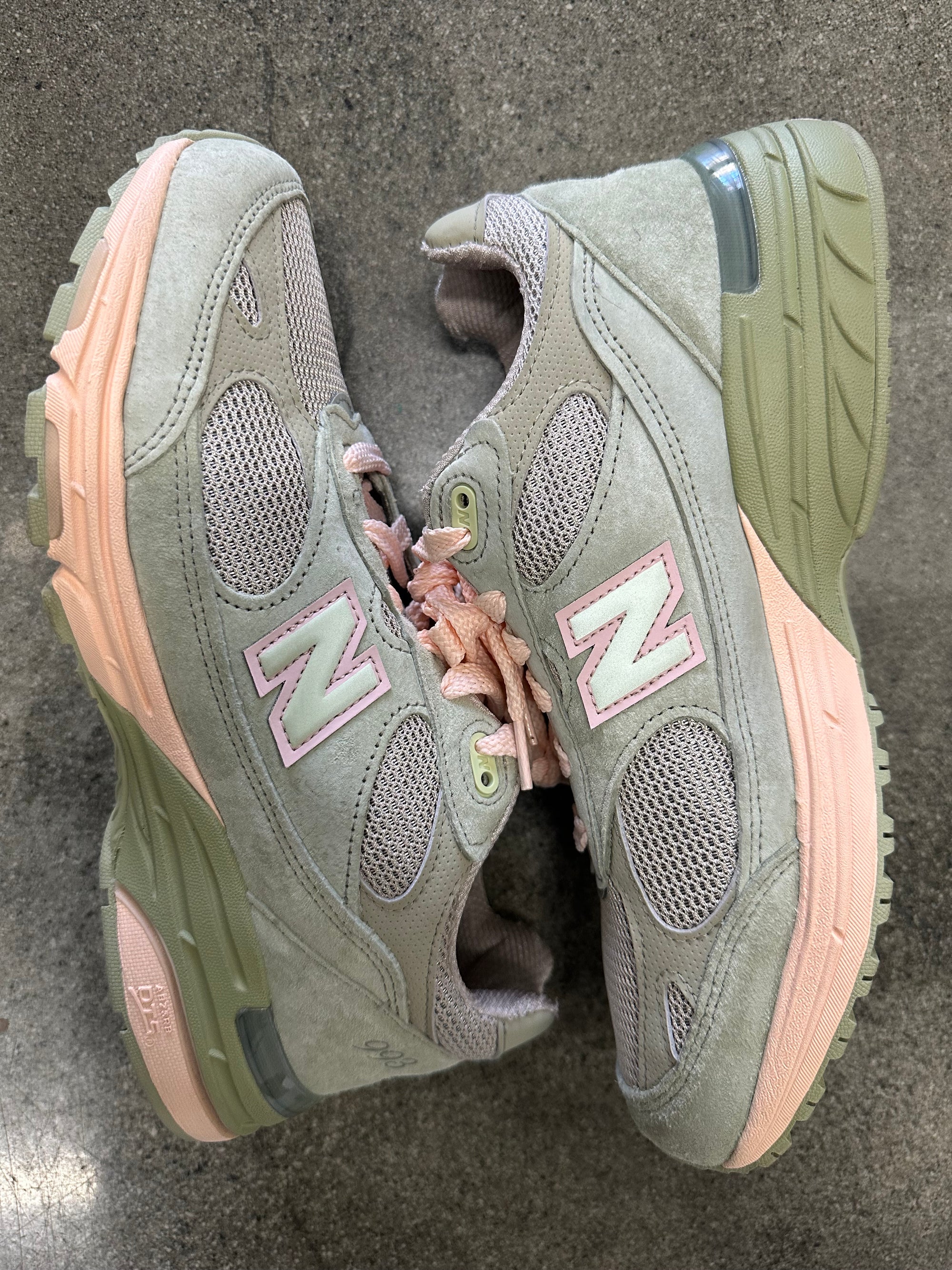 NEW BALANCE 993 JOE FRESHGOODS ART SAGE - SIZE 9 (WORN) (SUPER CLEAN)