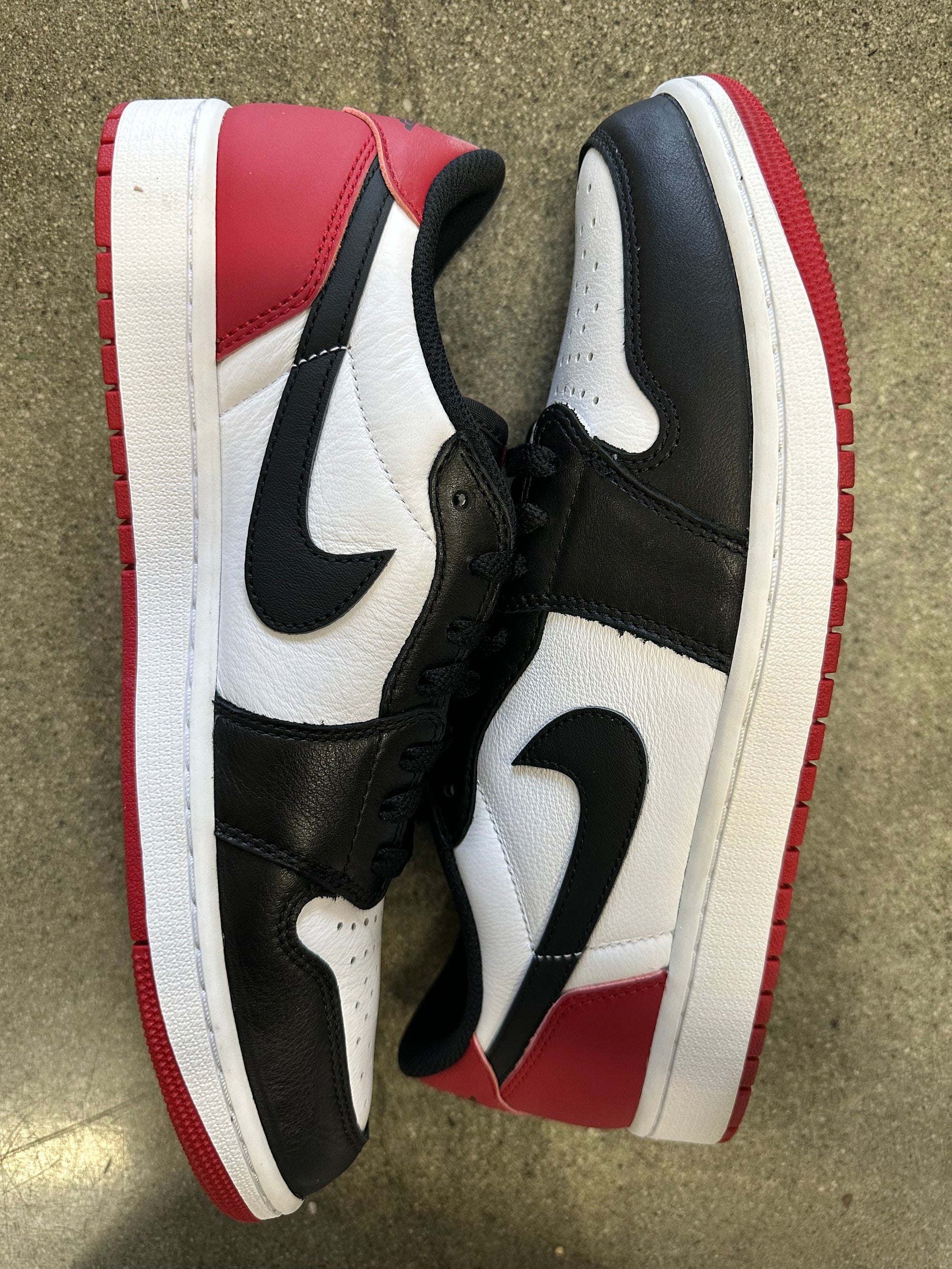 AIR JORDAN 1 LOW BLACK TOE - SIZE 12 (WORN)