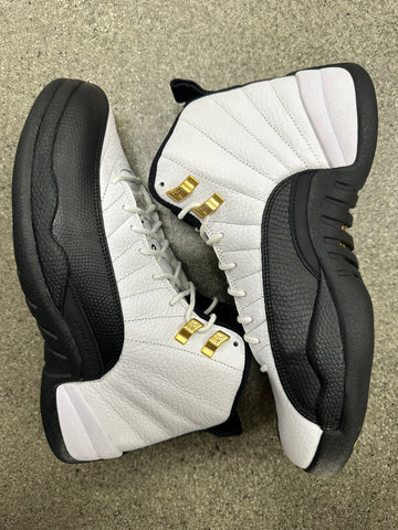 AIR JORDAN 12 TAXI 2013 - SIZE 8 (WORN)