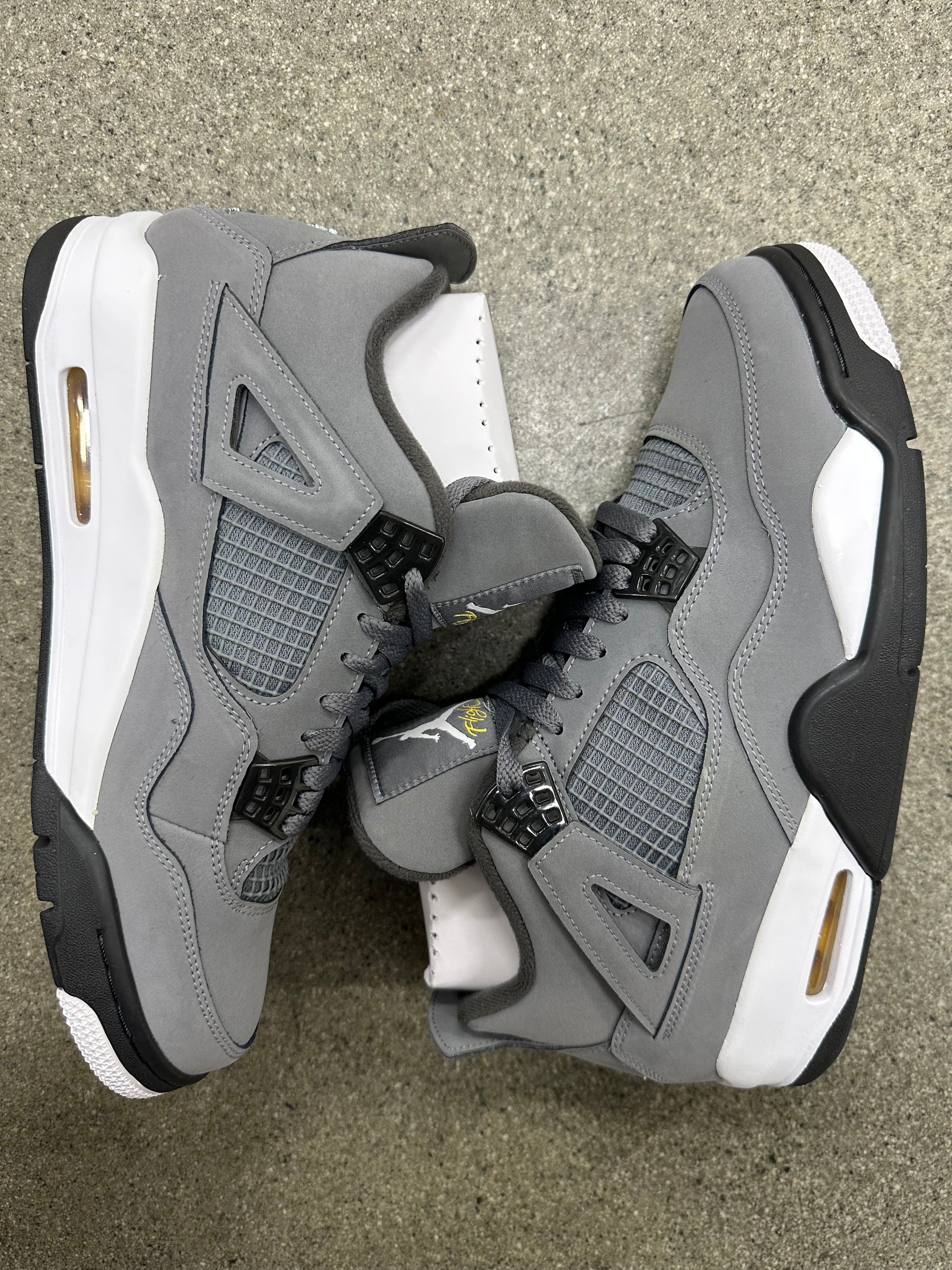 AIR JORDAN 4 COOL GREY - SIZE 10 (WORN) (SUPER CLEAN)