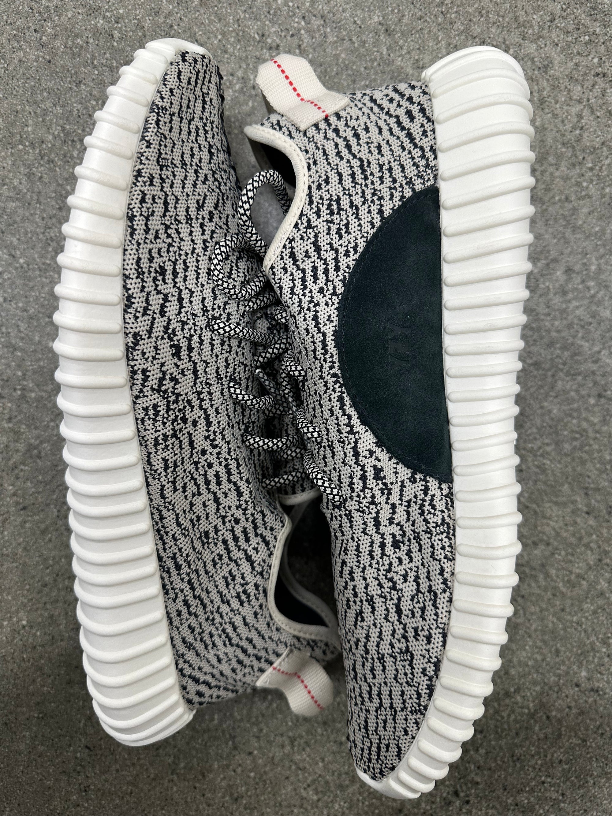 YEEZY BOOST 350 TURTLE DOVE 2022 - SIZE 12 (WORN) (SUPER CLEAN)