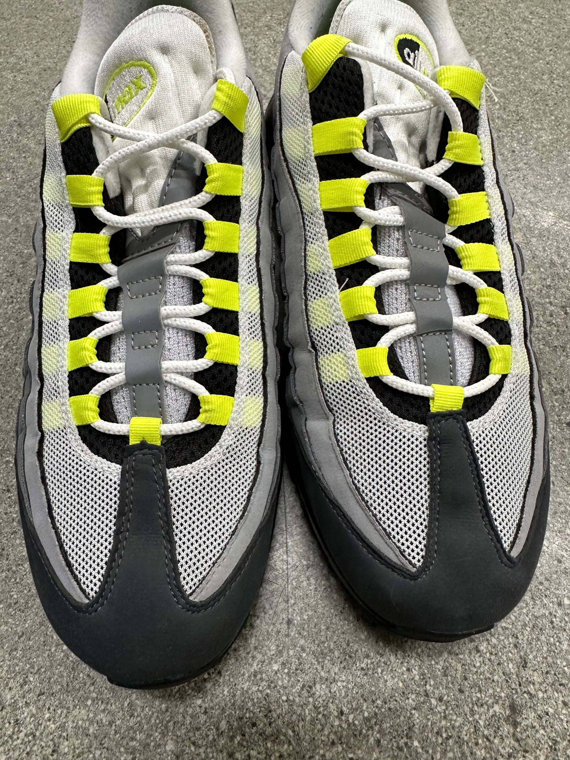 AIR MAX 95 OG NEON 2020 - SIZE 11 (WORN)