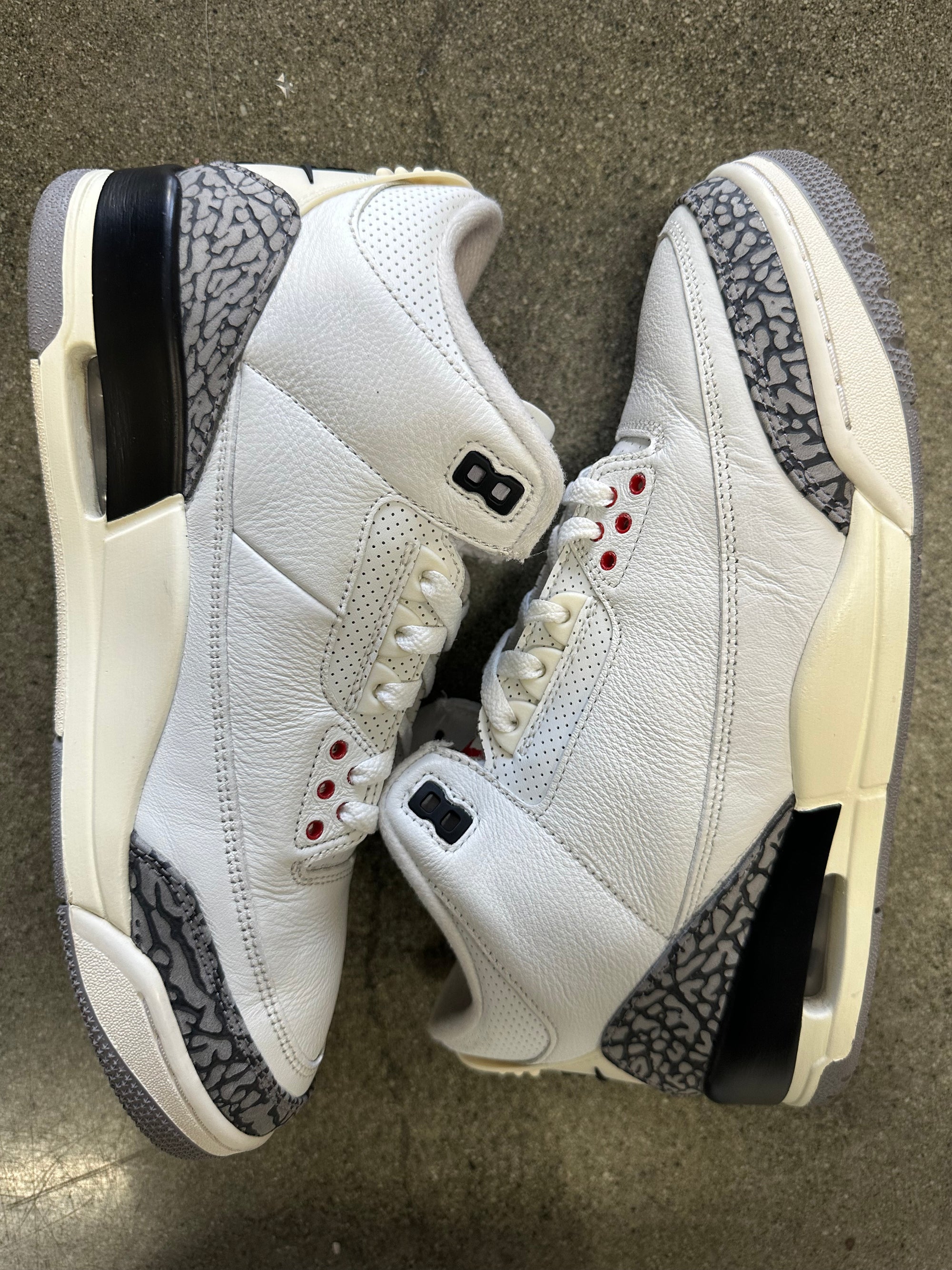 AIR JORDAN 3 REIMAGINED - SIZE 10 (WORN)