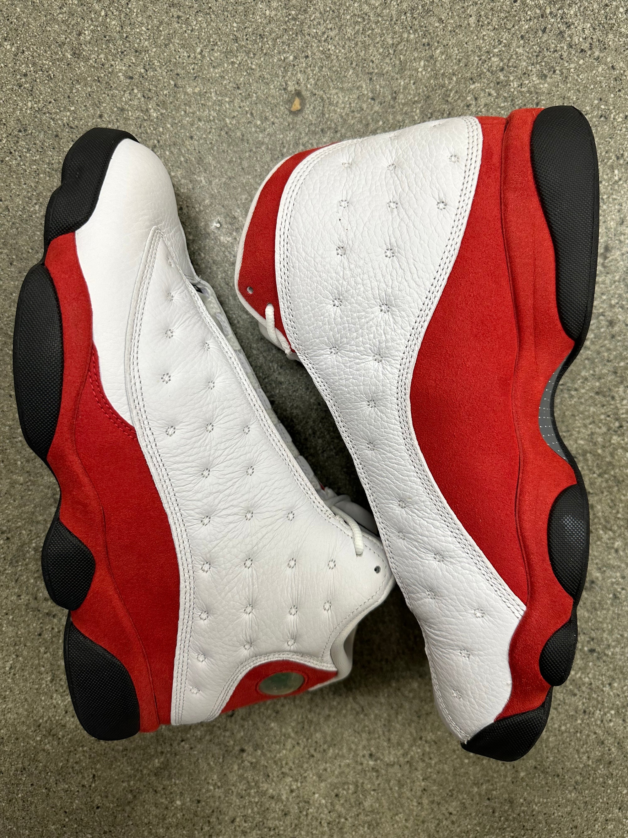 AIR JORDAN 13 CHICAGO 2017 - SIZE 11.5 (WORN)