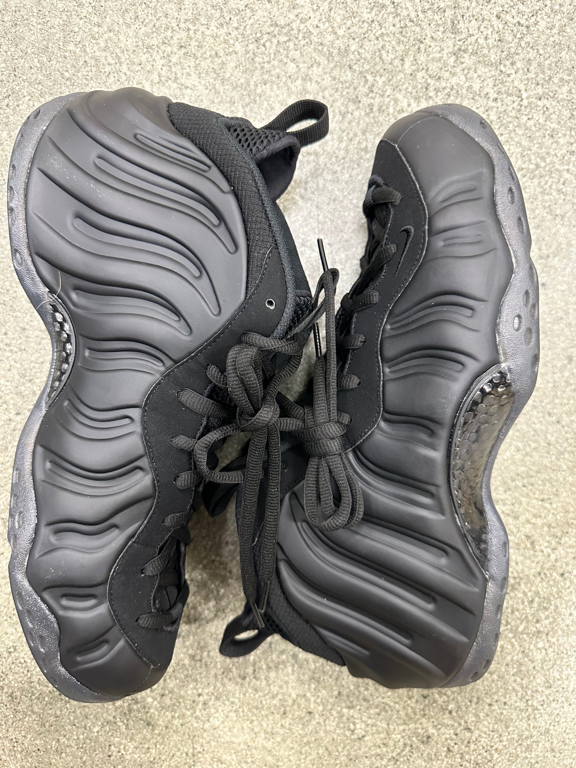 AIR FOAMPOSITE ONE BLACK ANTHRACITE - SIZE 12 (WORN) (SUPER CLEAN)