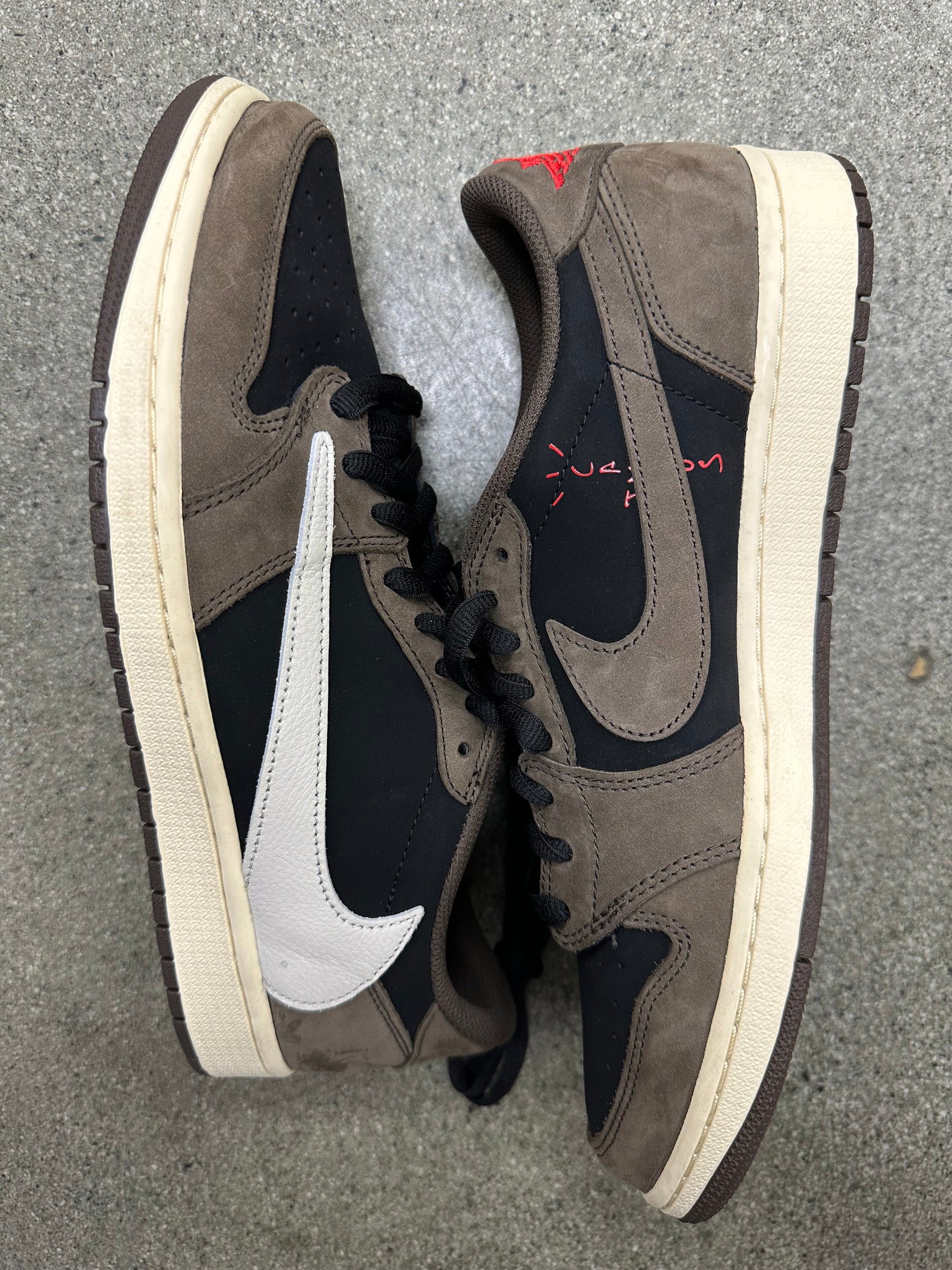 AIR JORDAN 1 LOW TRAVIS SCOTT MOCHA - SIZE 11 (WORN) (SUPER CLEAN)