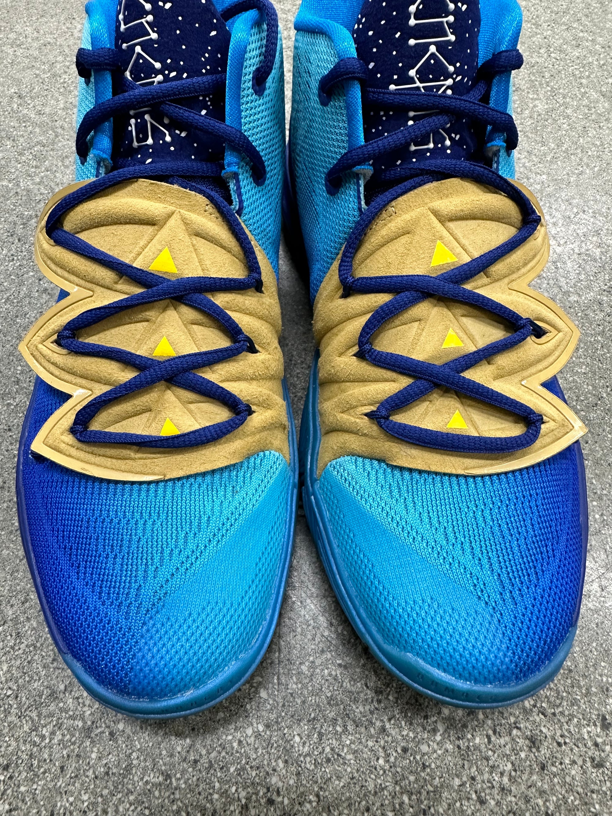 KYRIE 5 CONCEPTS ORIONS BELT SPECIAL BOX - SIZE 10.5 (WORN)