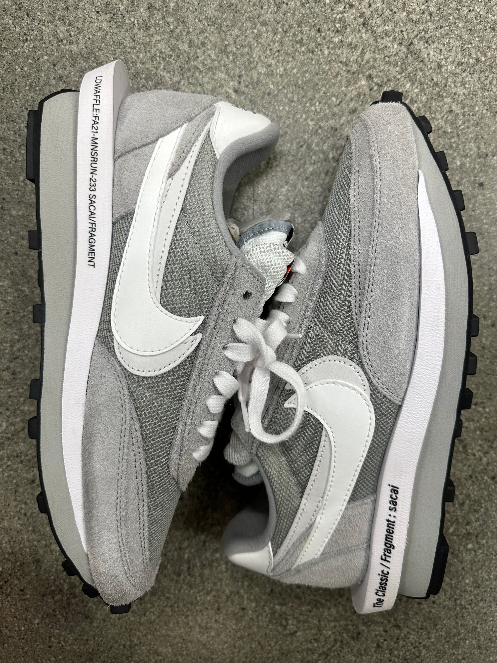 LDWAFFLE SACAI FRAGMENT SMOKE GREY - SIZE 8 (WORN) (SUPER CLEAN)