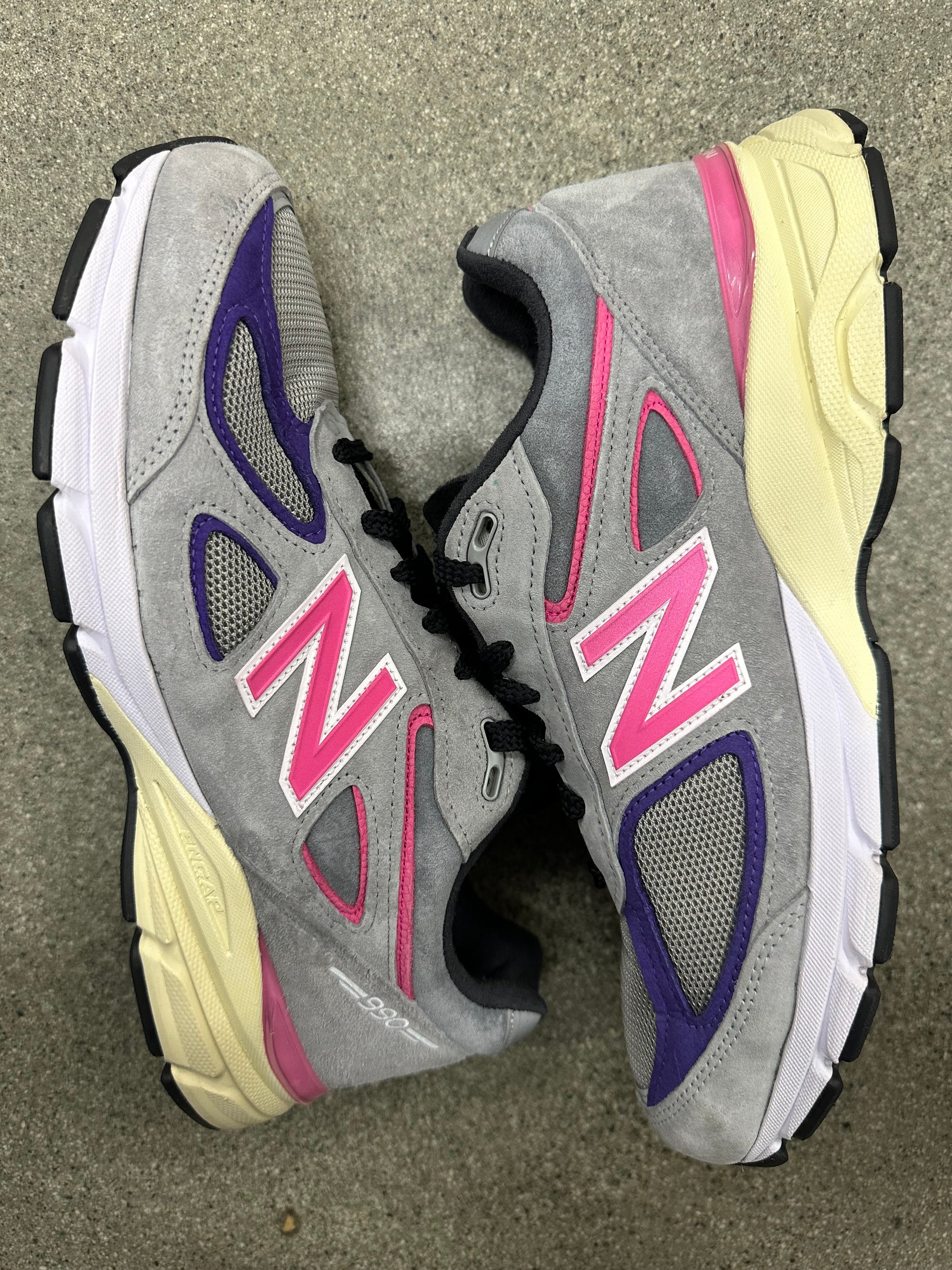 NEW BALANCE 990V4 KITH UNITED ARROWS WITH SOCKS - SIZE 11.5 (WORN) (SUPER CLEAN)