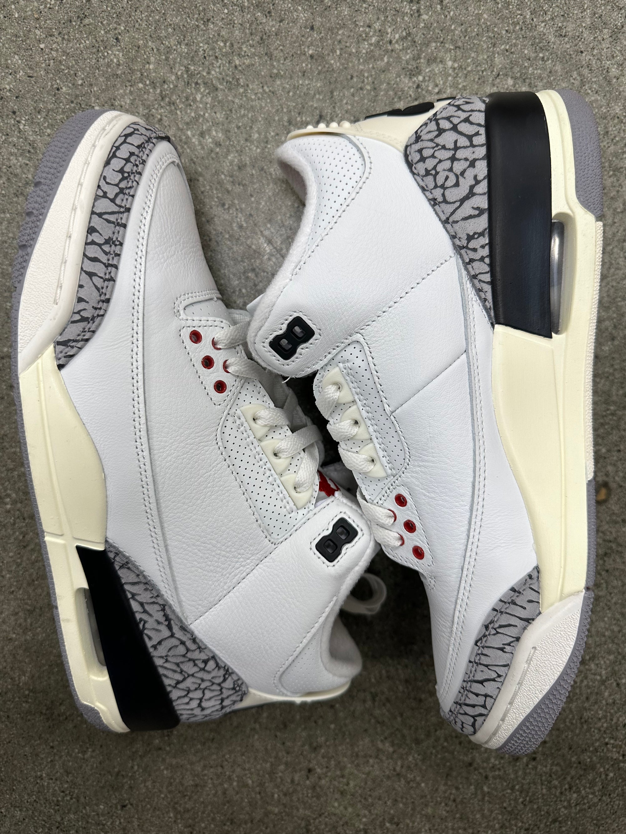 AIR JORDAN 3 REIMAGINED - SIZE 9 (WORN) (SUPER CLEAN)