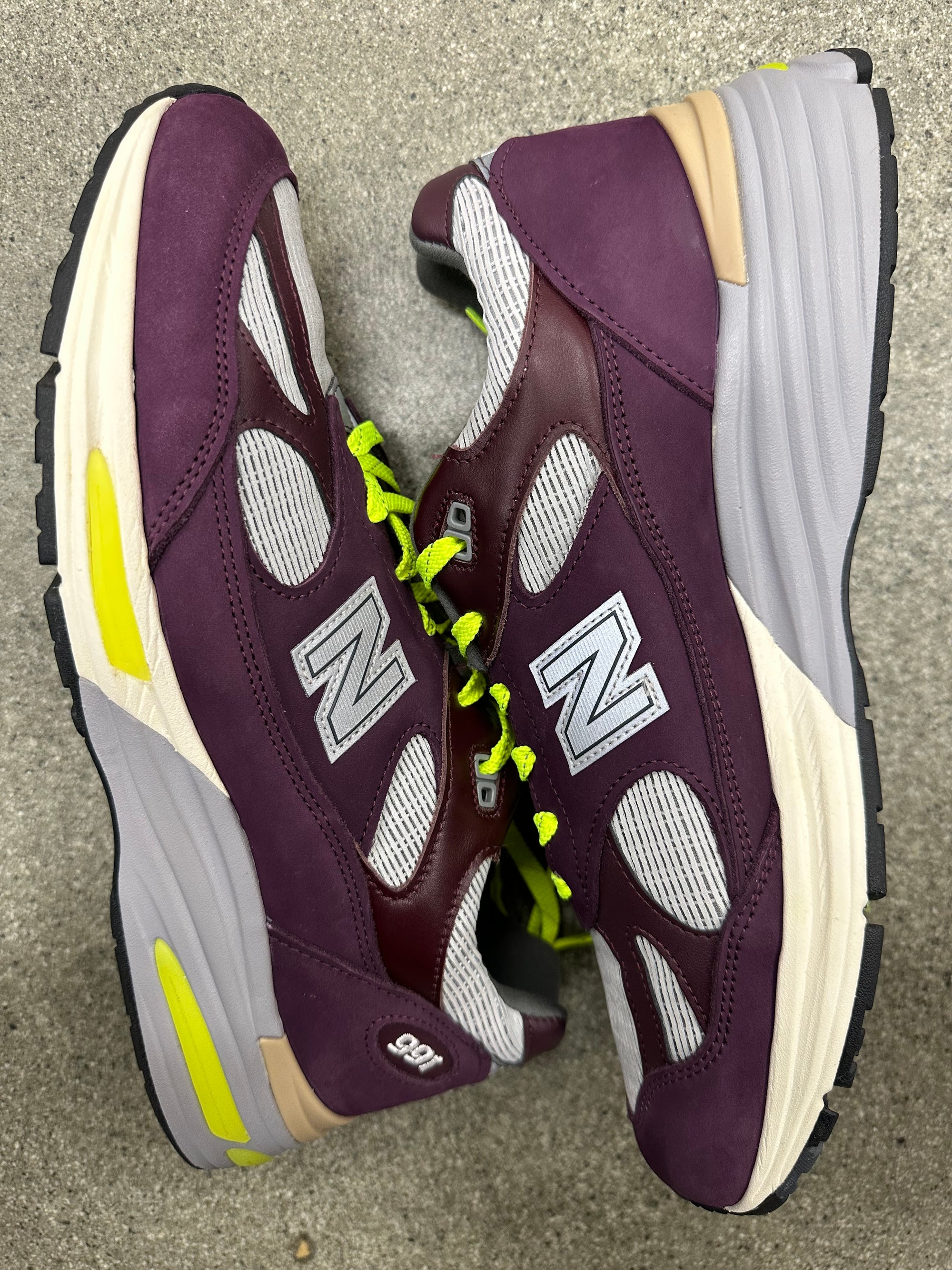 NEW BALANCE 991 PARRA PICKLED BEET - SIZE 11 (WORN) (SUPER CLEAN)