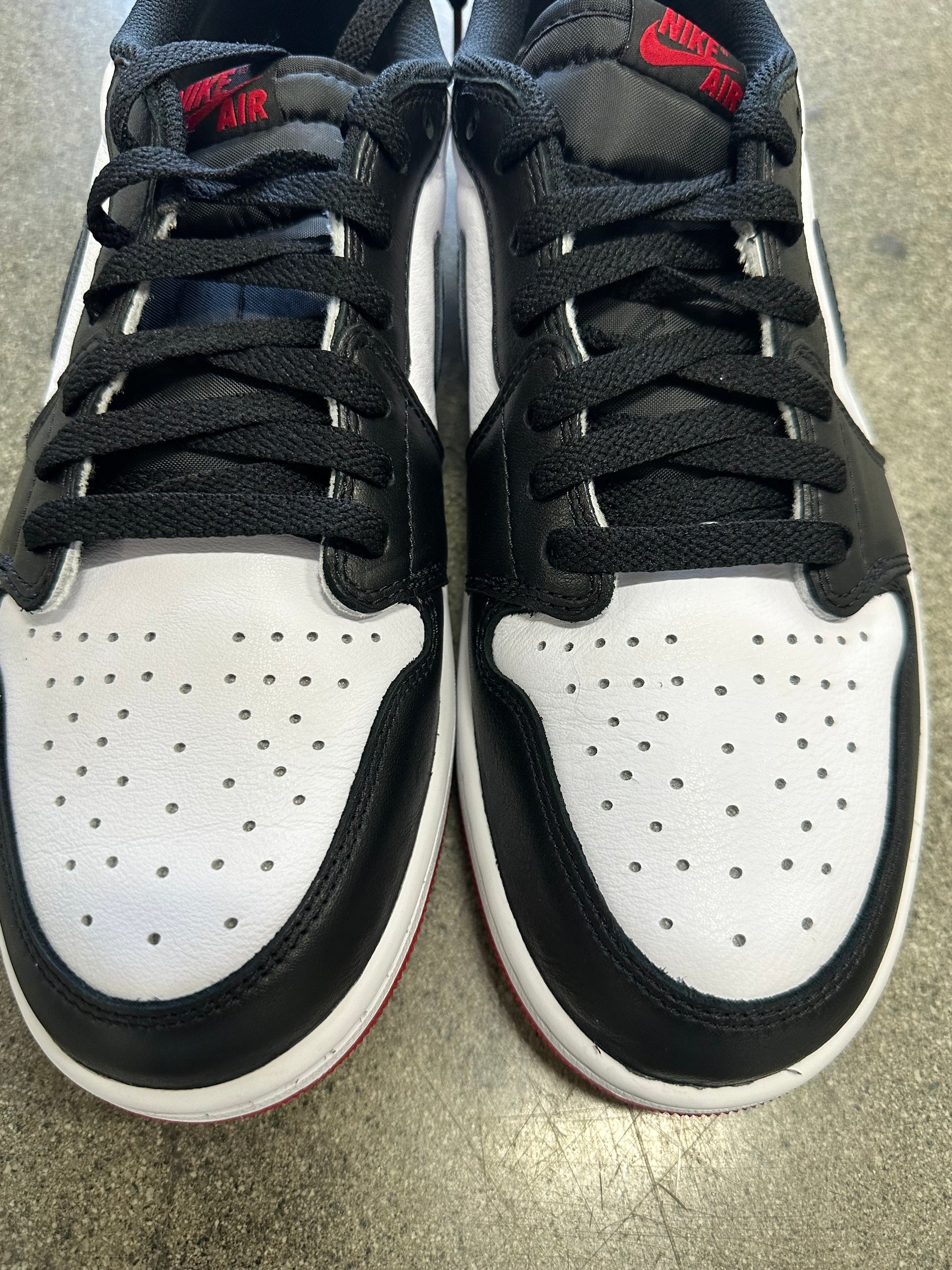 AIR JORDAN 1 LOW BLACK TOE - SIZE 12 (WORN)