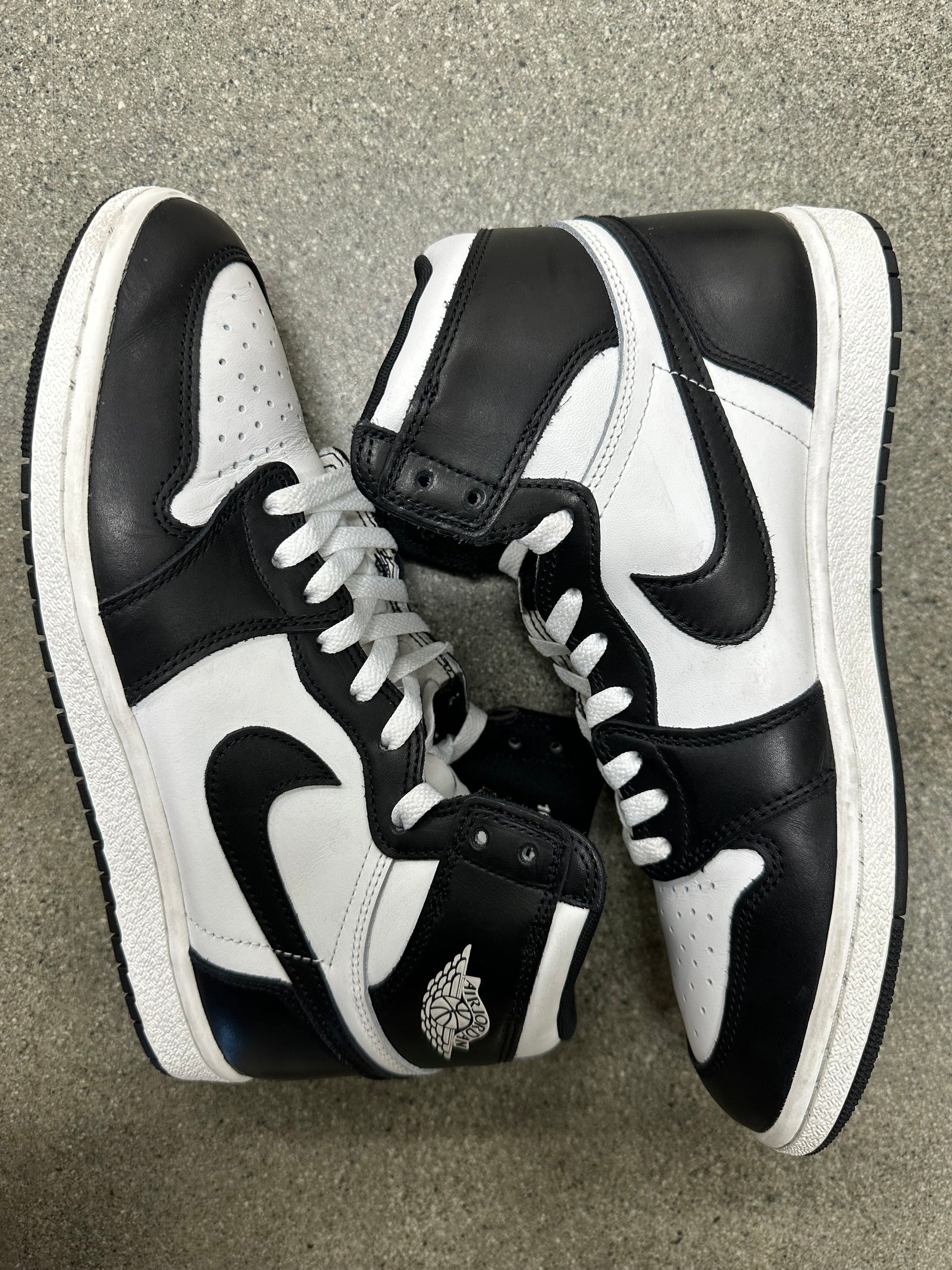 AIR JORDAN 1 HI 85 BLACK WHITE - SIZE 10.5 (WORN) (SUPER CLEAN)