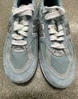 NEW BALANCE M990 KITH STORM BLUE - SIZE 8.5 (WORN)