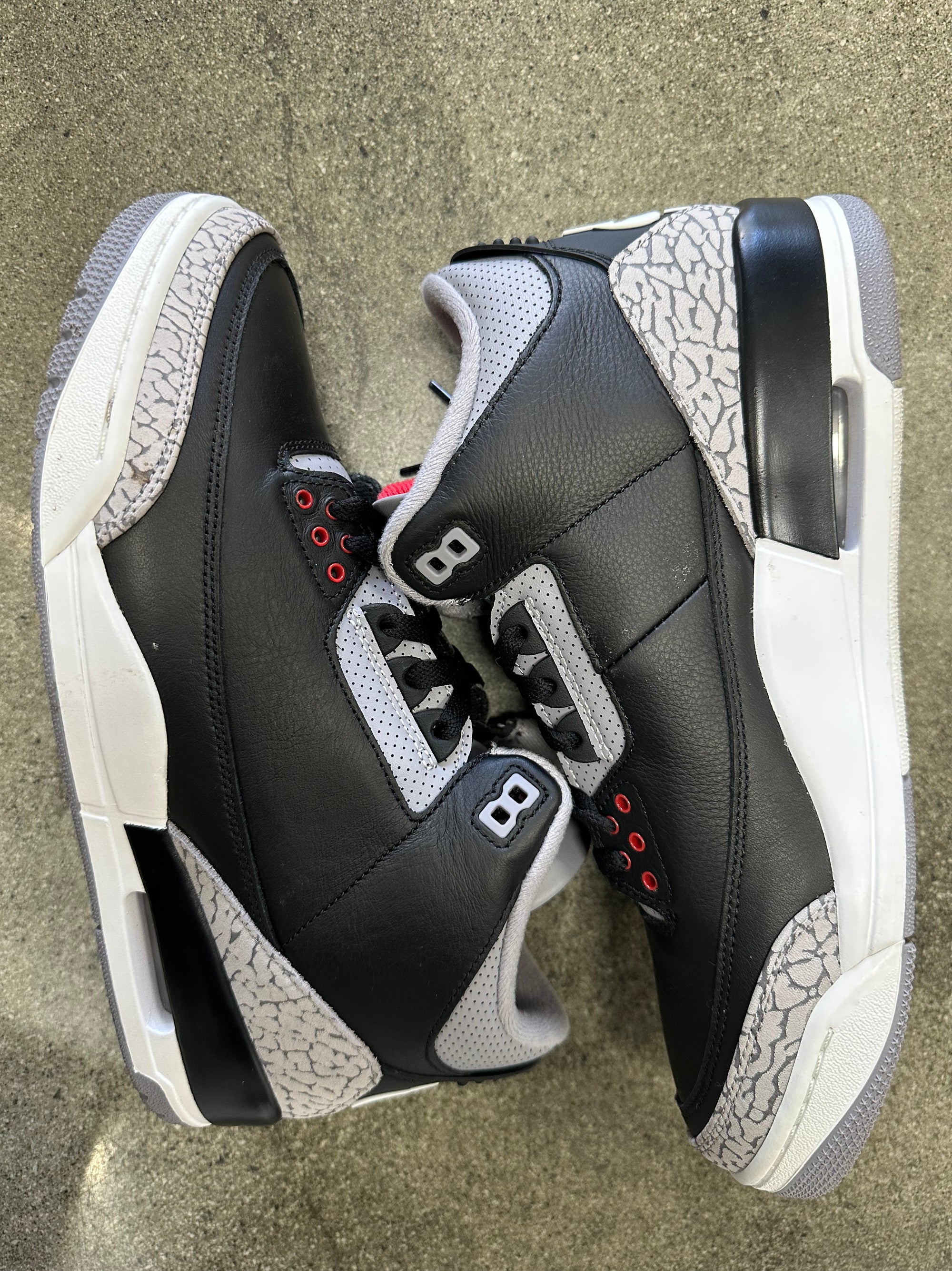 AIR JORDAN 3 BLACK CEMENT 2024 - SIZE 10 (WORN)