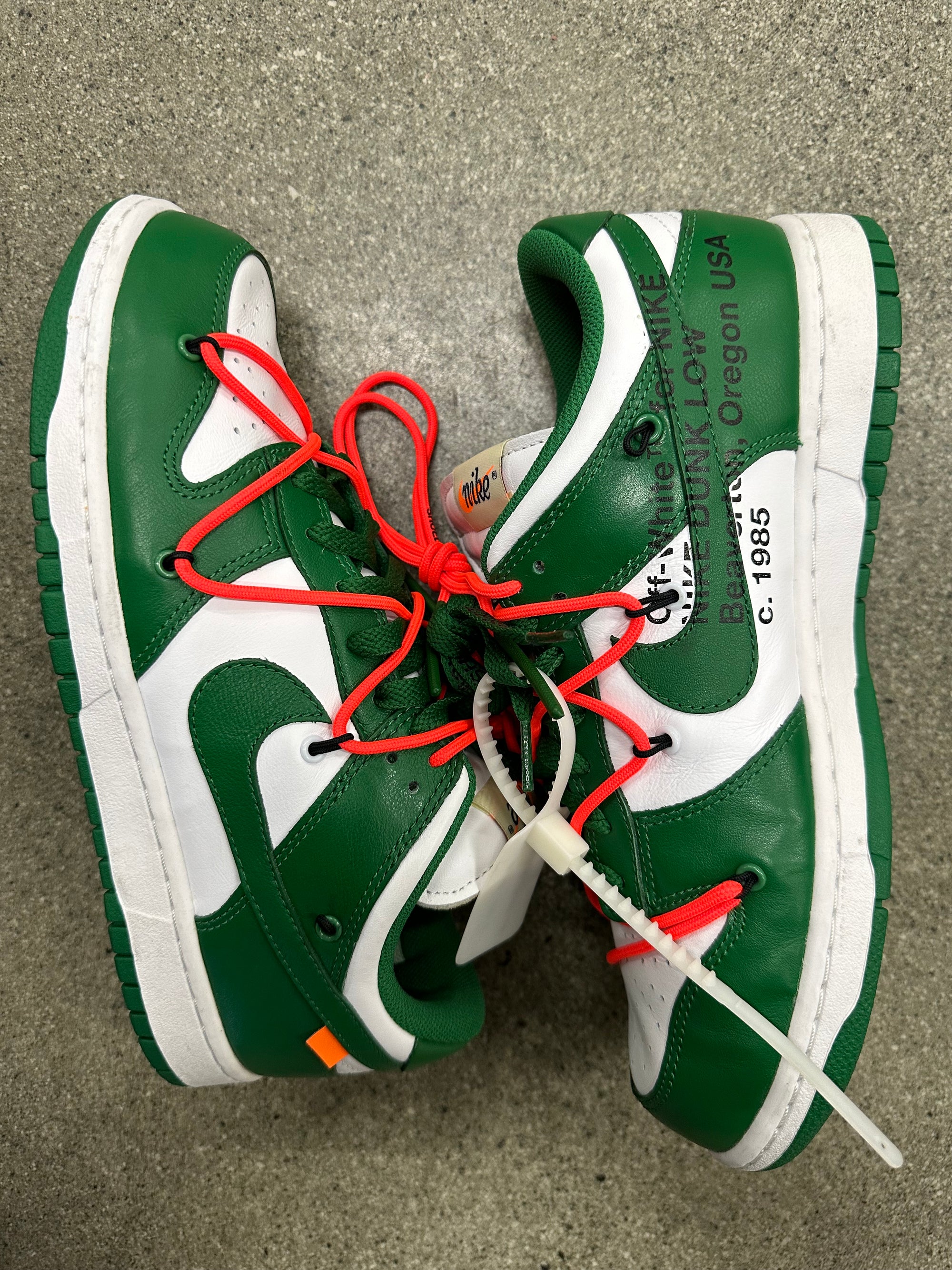 DUNK LOW PINE GREEN OFF WHITE - SIZE 9 (WORN)