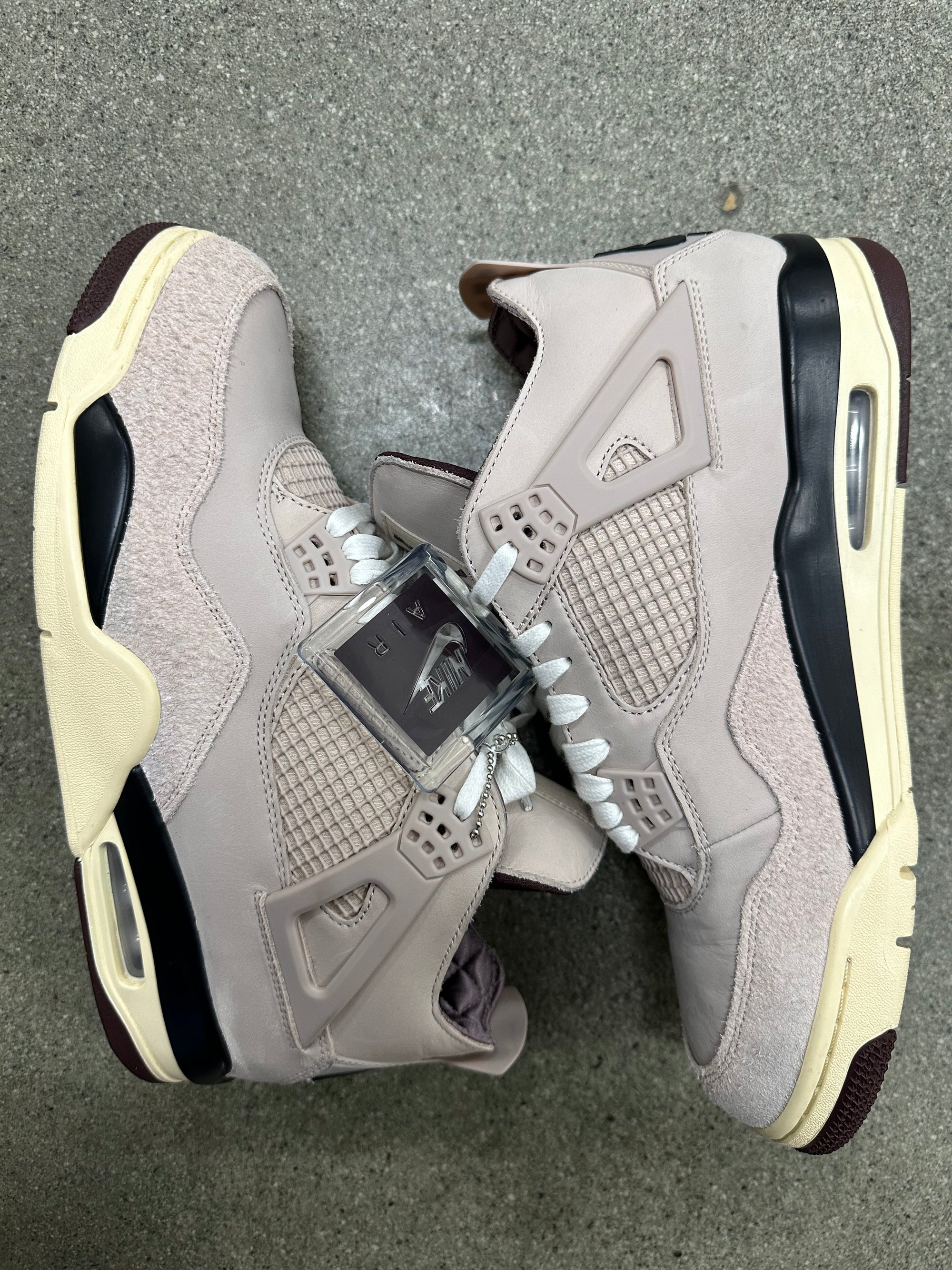 WMNS AIR JORDAN 4 A MA MANIERE - SIZE W13.5 M12 (WORN) (SUPER CLEAN)