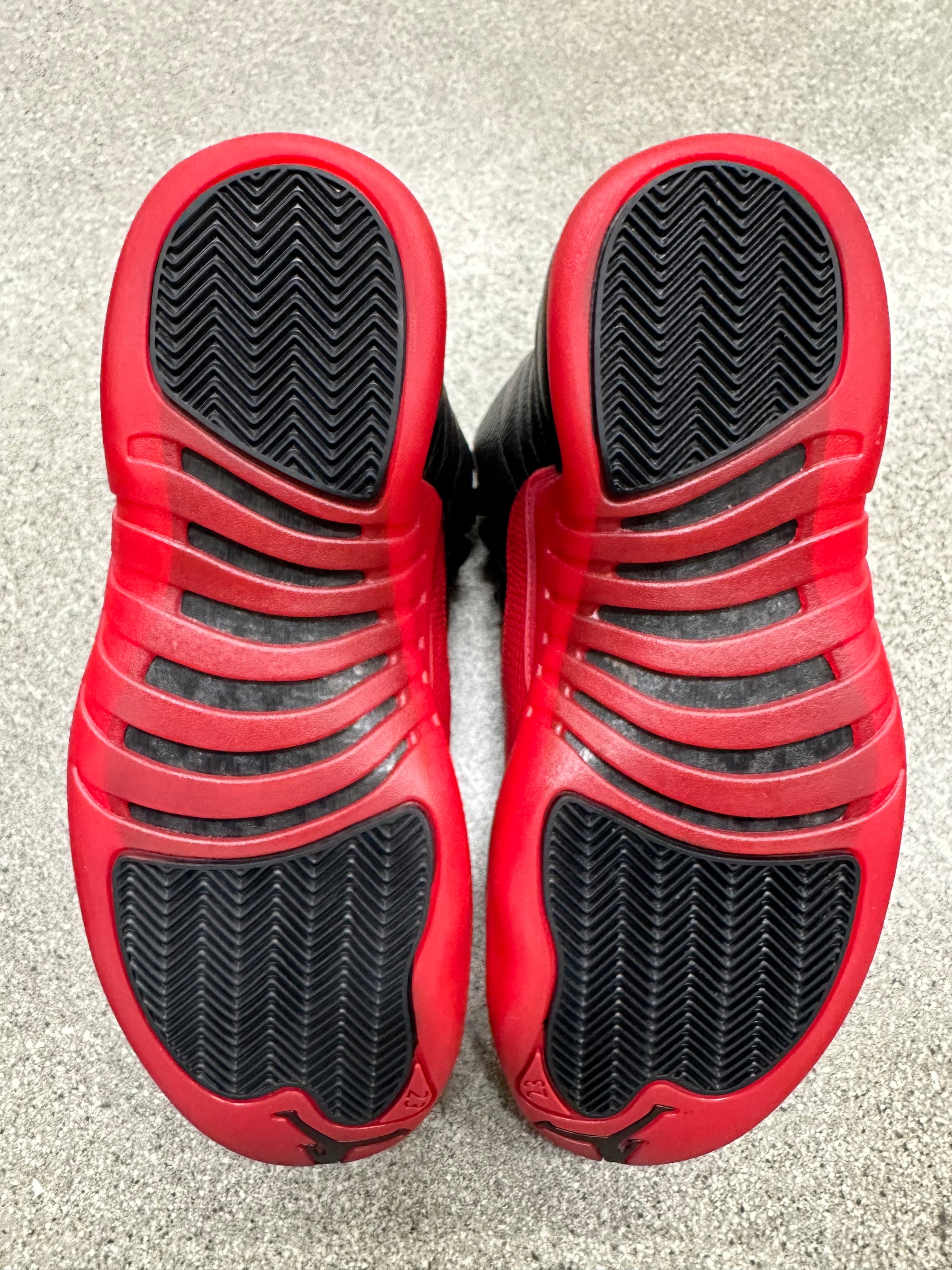 AIR JORDAN 12 FLU GAME 2016 - SIZE 10 (WORN)