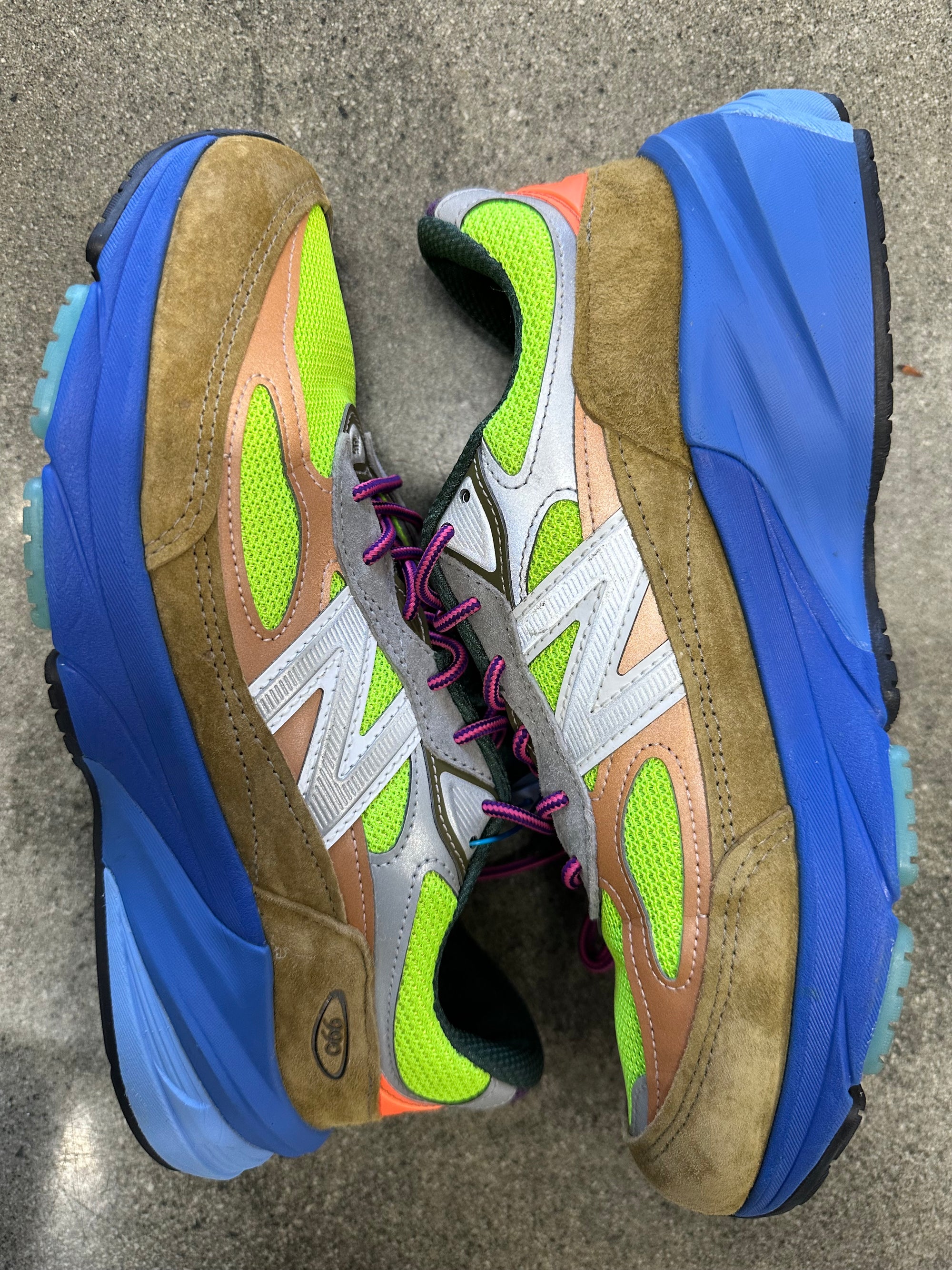 NEW BALANCE 990 ACTION BRONSON BAKLAVA - SIZE 8 (WORN)