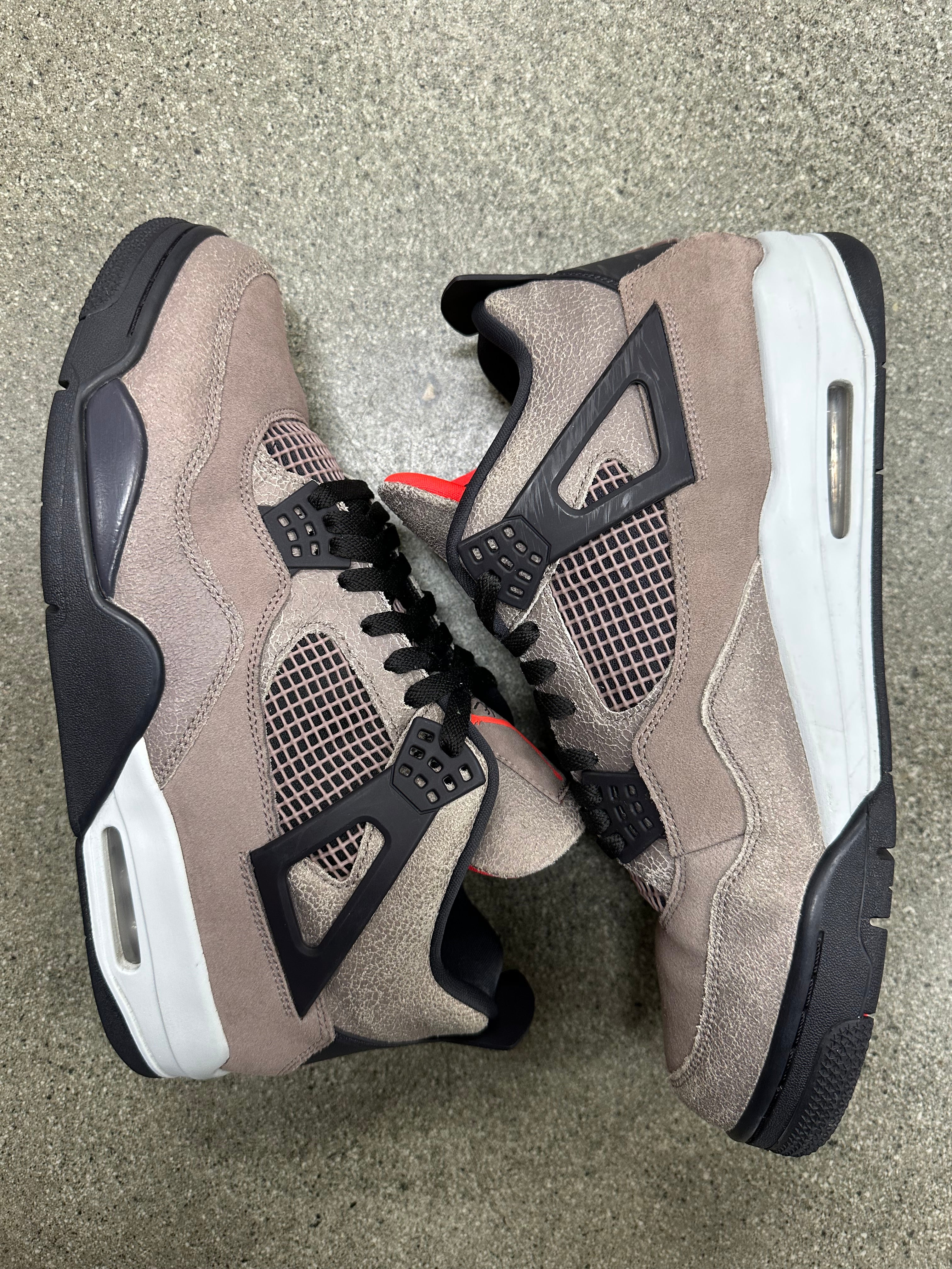 Jordan 4 taupe good haze