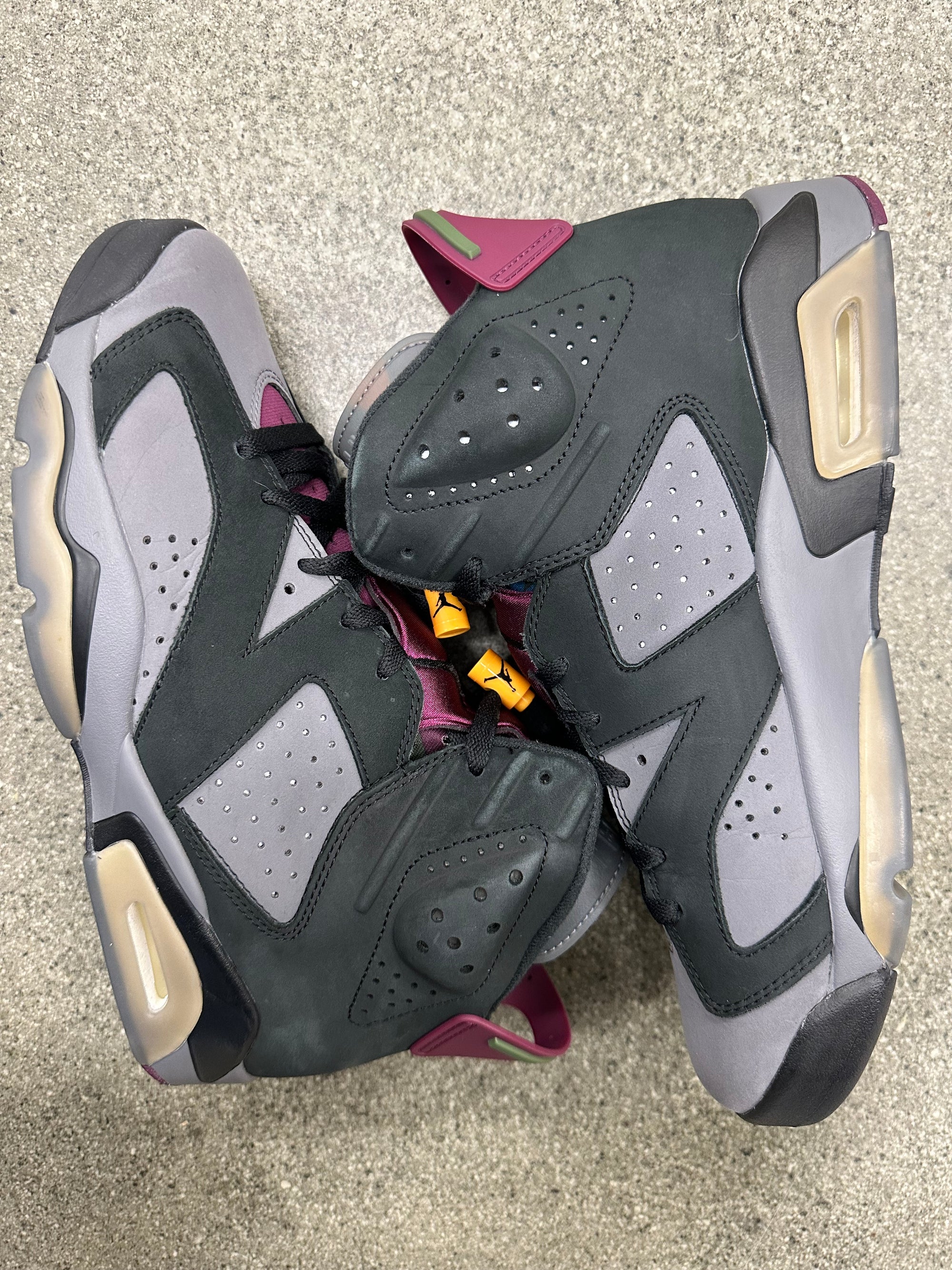 AIR JORDAN 6 BORDEAUX - SIZE 9.5 (WORN) (SUPER CLEAN)