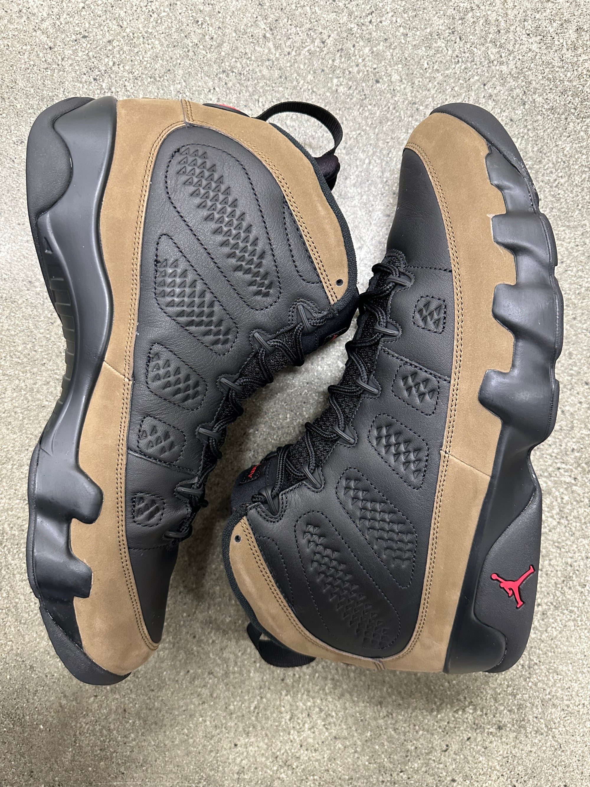 AIR JORDAN 9 OLIVE 2024 - SIZE 14 (WORN) (SUPER CLEAN)