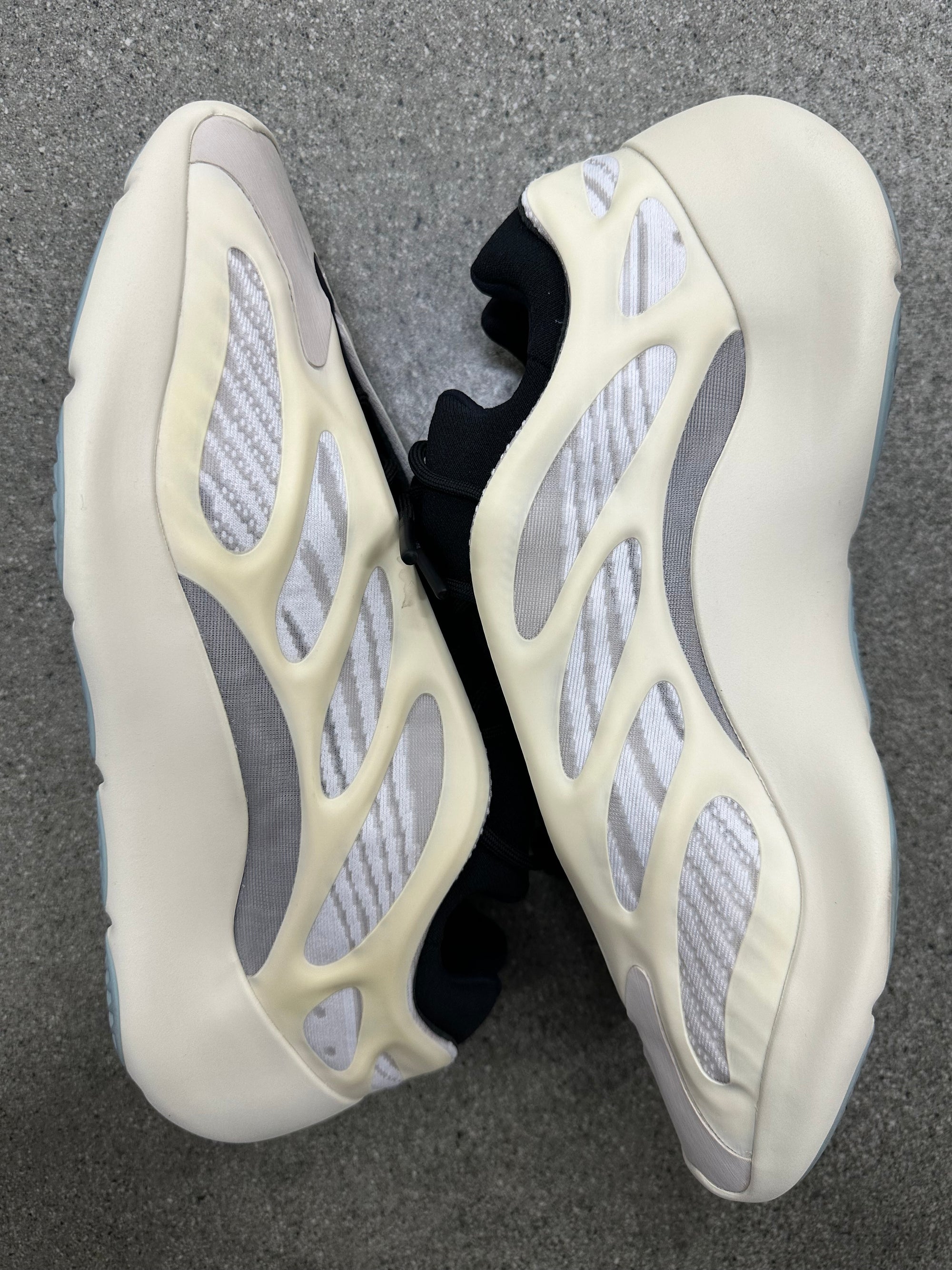 YEEZY 700 V3 AZAEL - SIZE 15 (WORN)