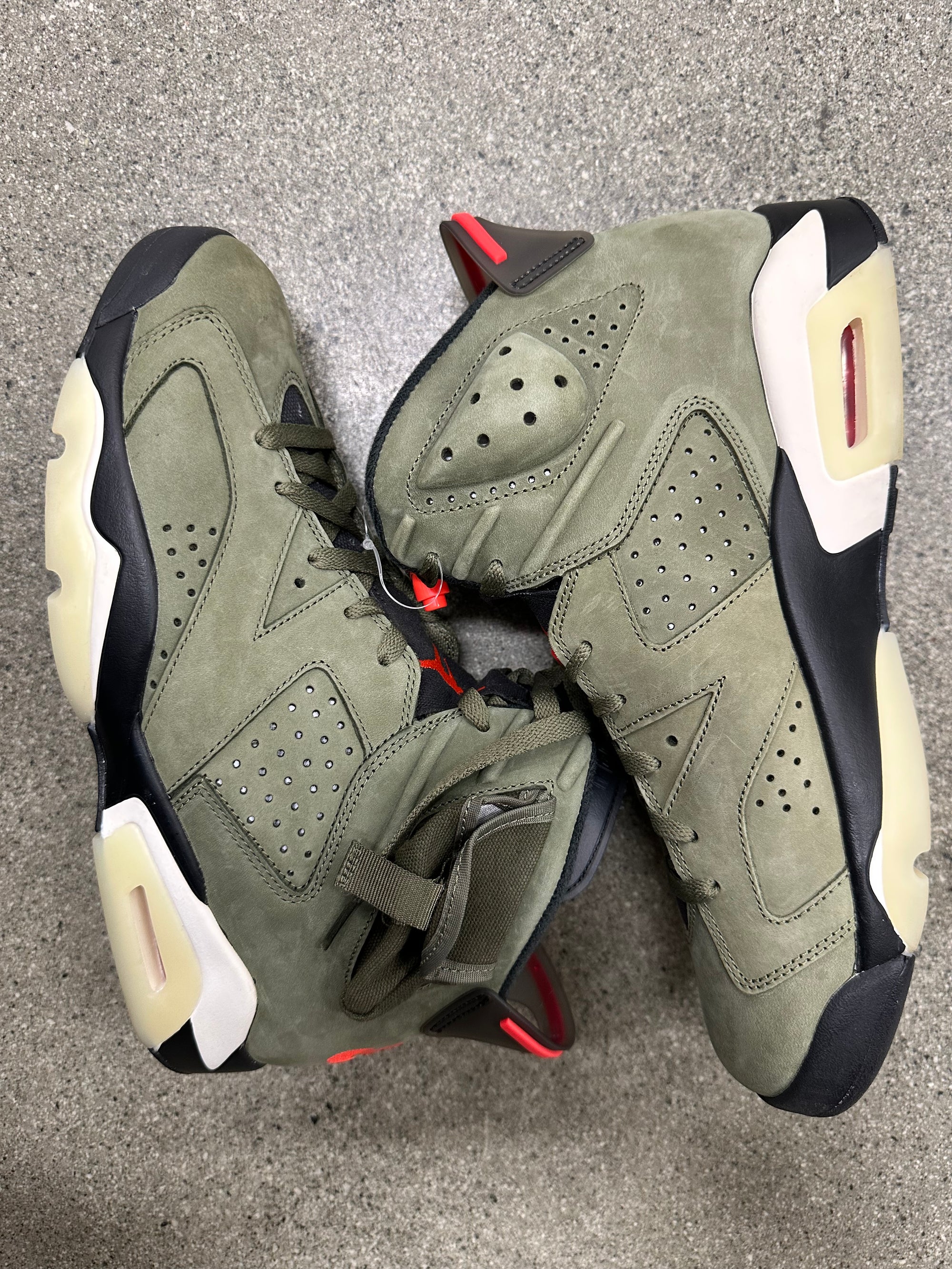 AIR JORDAN 6 TRAVIS SCOTT OLIVE - SIZE 10.5 (WORN) (SUPER CLEAN)