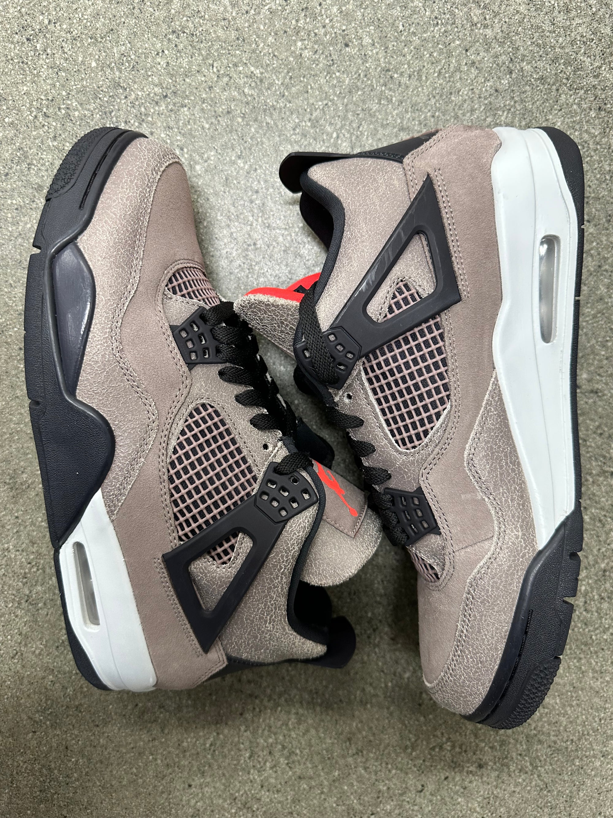 AIR JORDAN 4 TAUPE HAZE - SIZE 10.5 (WORN)