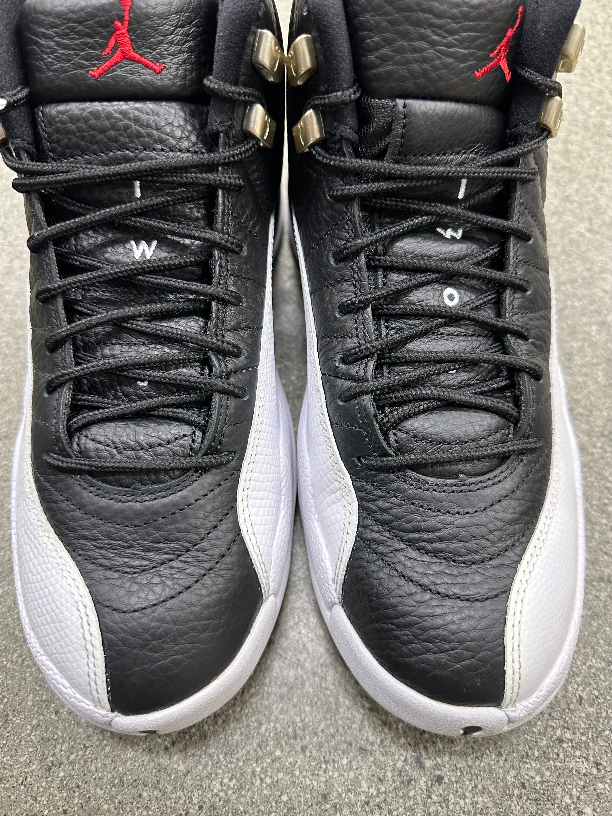 AIR JORDAN 12 PLAYOFFS - SIZE 8 (WORN)