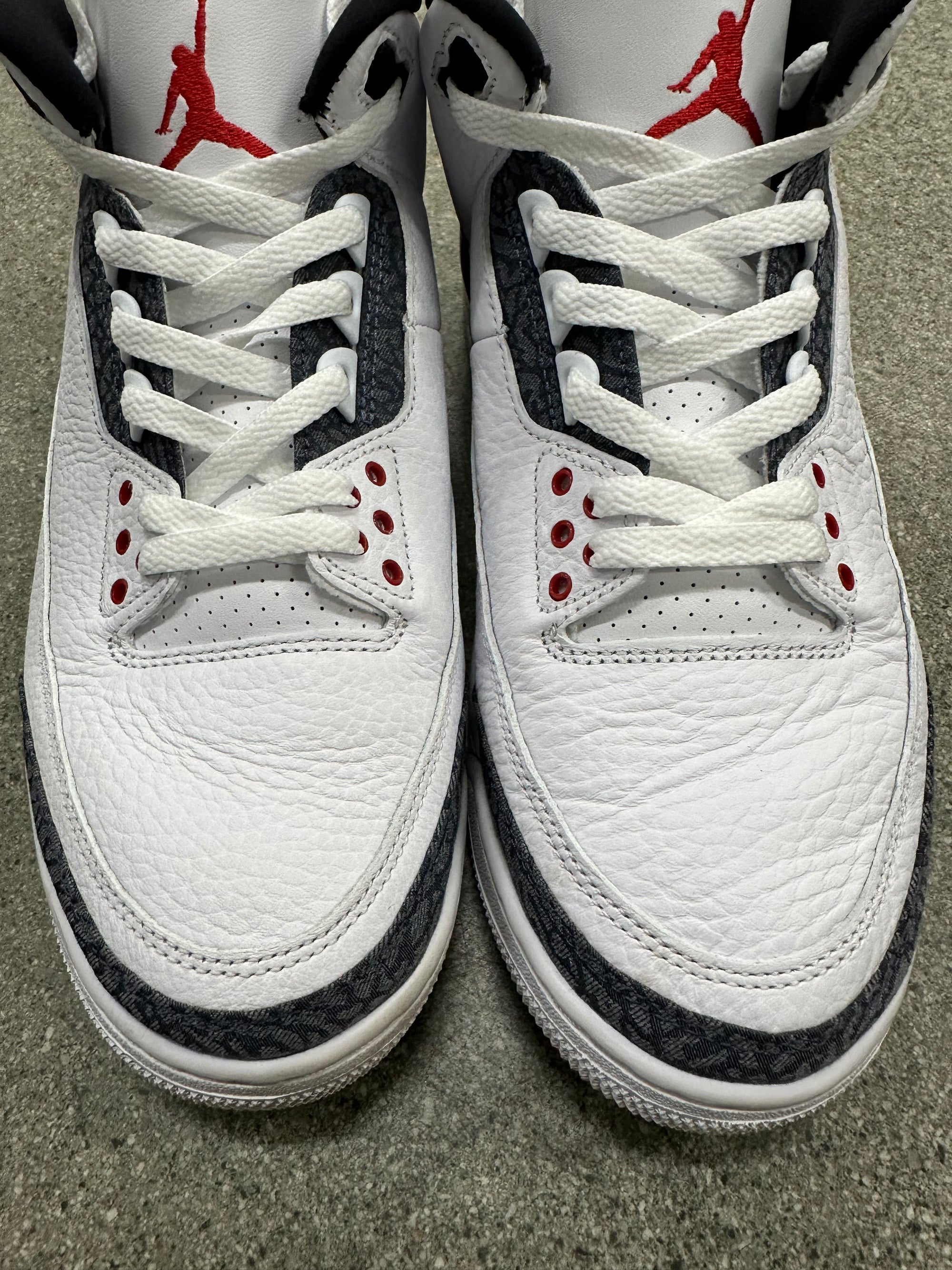 AIR JORDAN 3 FIRE RED DENIM - SIZE 10.5 (WORN)