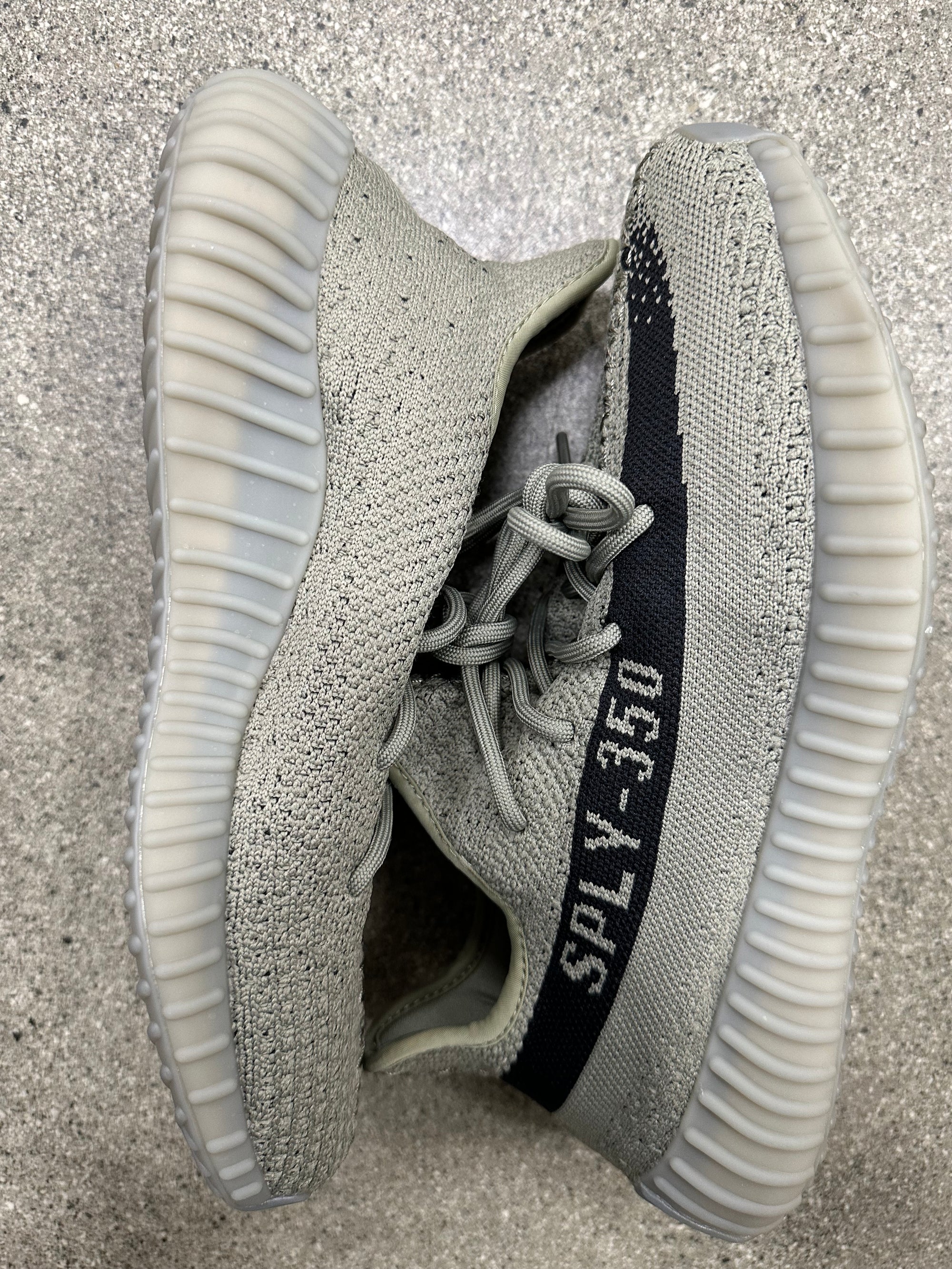 YEEZY BOOST 350 V2 GRANITE - SIZE 10 (WORN)