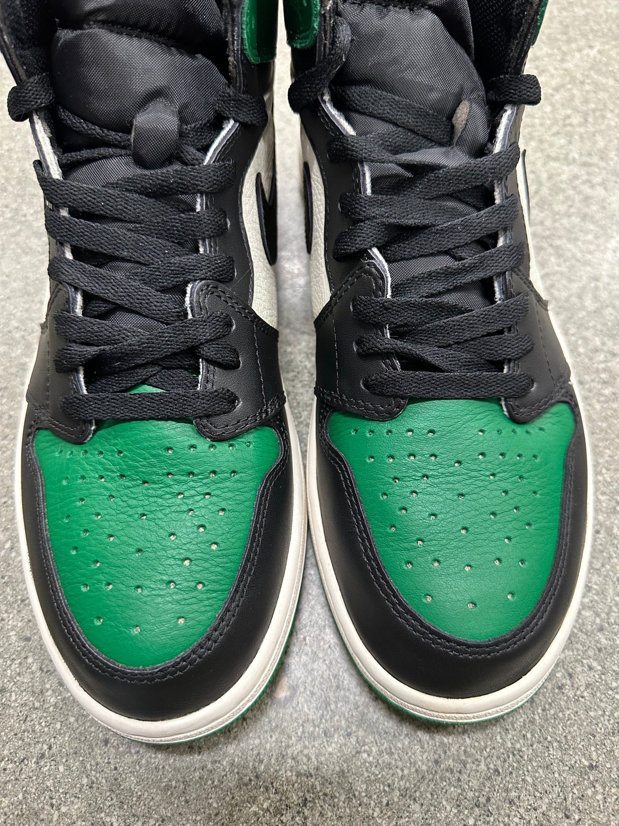 AIR JORDAN 1 HIGH PINE GREEN 1.0 - SIZE 11 (WORN)