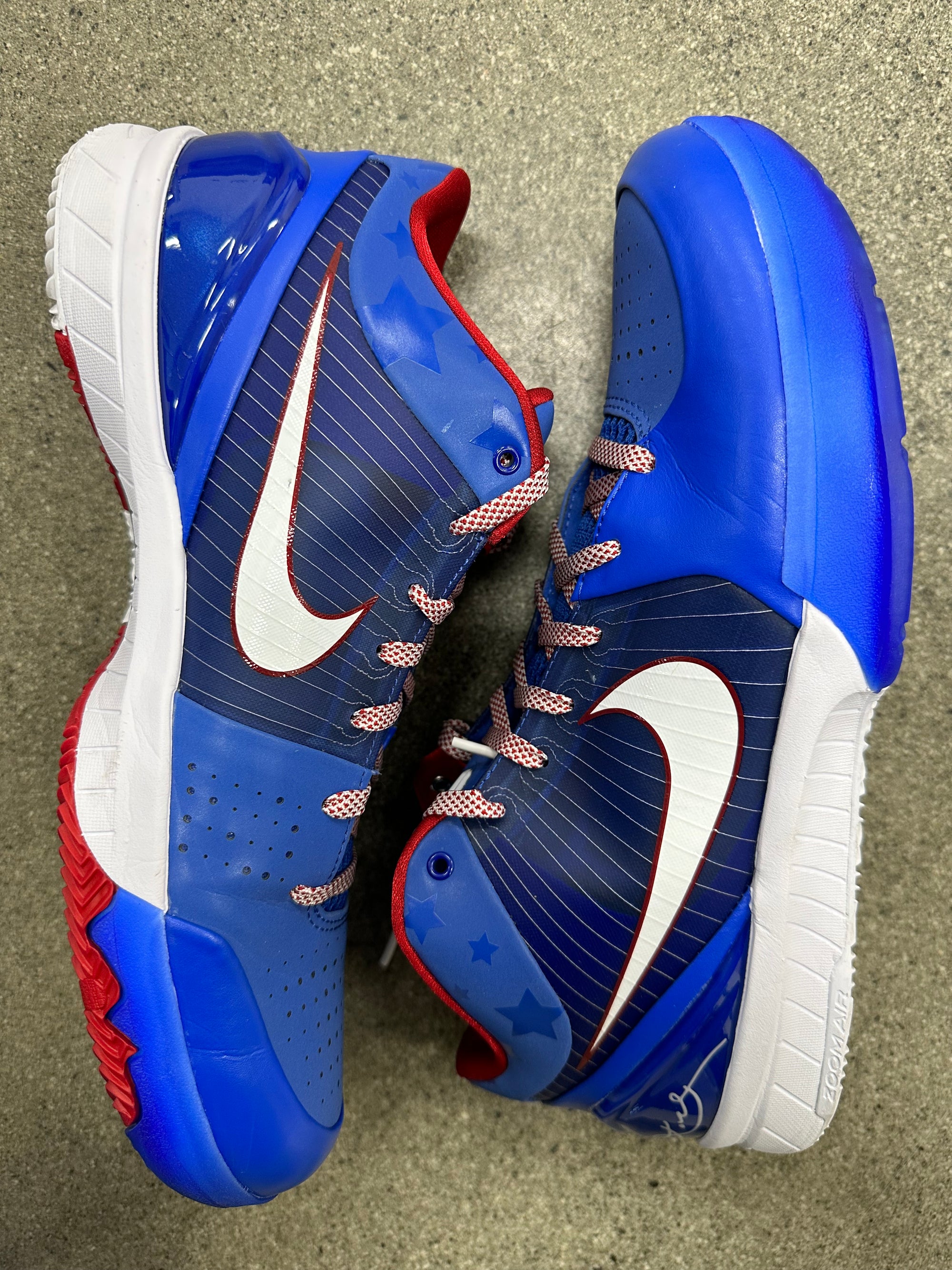 KOBE 4 PROTRO PHILLIES - SIZE 12.5 (WORN)