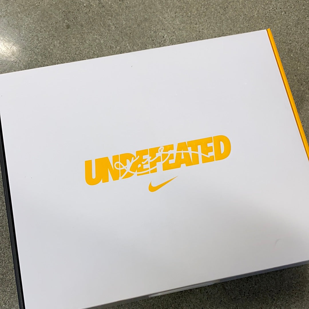 NIKE KOBE 5 PROTRO UNDFTD WHAT IF PACK - SIZE 10.5 (TRIED ON BOTH PAIRS)